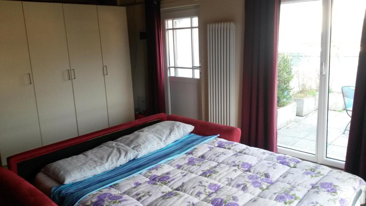 B&B " Guzzi - Inn " 曼代洛-德尔拉里奥 外观 照片